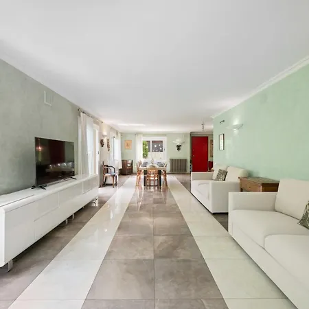Pensión Reckina Havre De Paix Avec Piscine Et Jardin Rocabruna