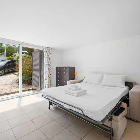 Reckina Havre De Paix Avec Piscine Et Jardin Vendégház