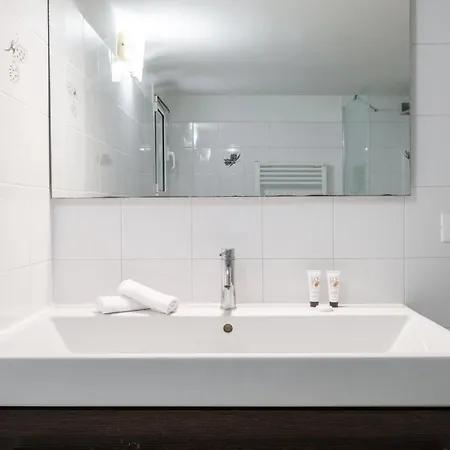 Reckina Havre De Paix Avec Piscine Et Jardin Pensión 4*