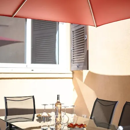 Pensión Reckina Havre De Paix Avec Piscine Et Jardin