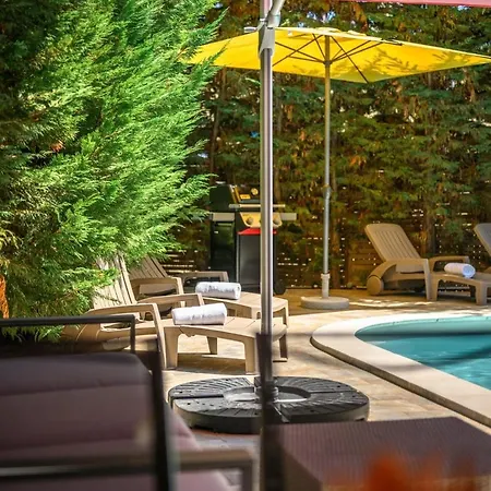 Reckina Havre De Paix Avec Piscine Et Jardin Pensión 4*