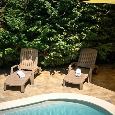 Reckina Havre De Paix Avec Piscine Et Jardin Rocabruna